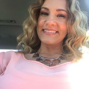 Meet your Posher, Monica